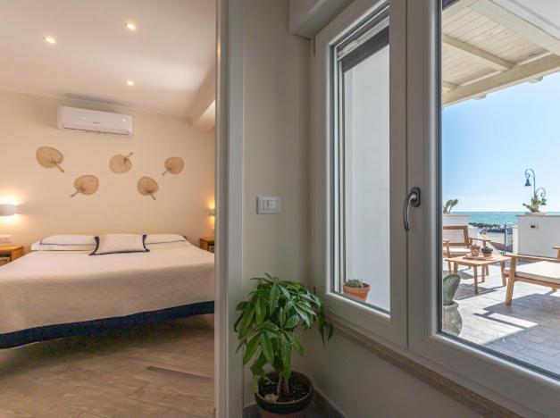 Casa Mira Luxury Sea House Fco Airport Daire Fiumicino Dış mekan fotoğraf